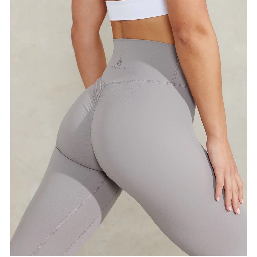 RYDERWEAR | High-waisted Scrunch Bum 7/8 Leggings